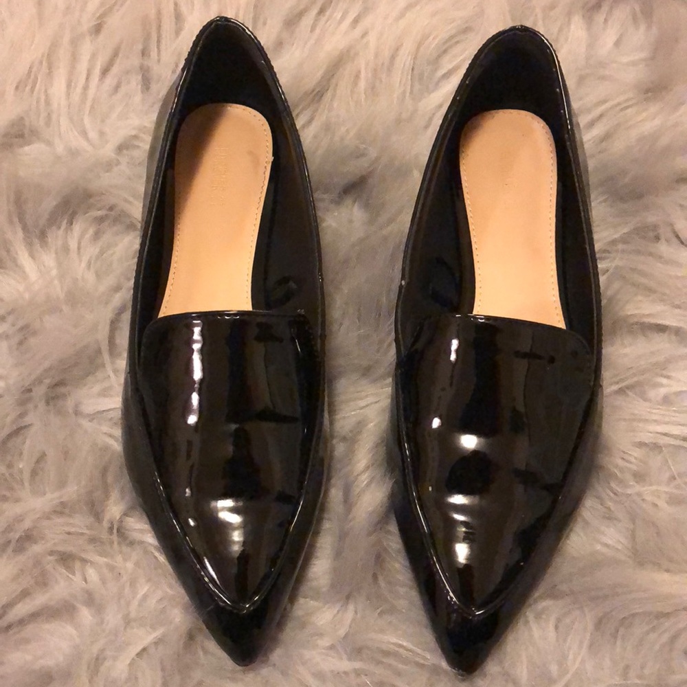 NEW forever 21 loafers in black